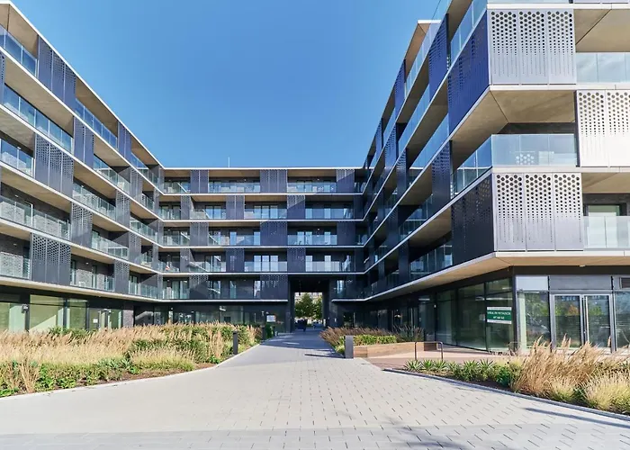 Apartment Unique Riverside Ksiecia Witolda By Renters Wroclaw